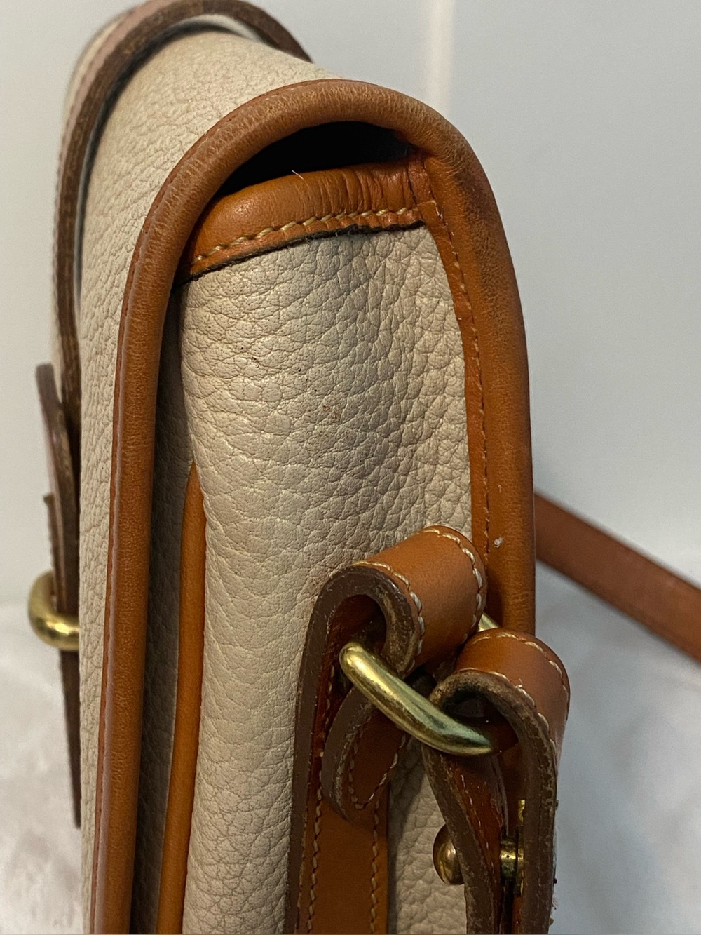 Dooney & Bourke Vintage All Weather Leather Saddle Bag Cream Tan Crossbody - Picture 8 of 13